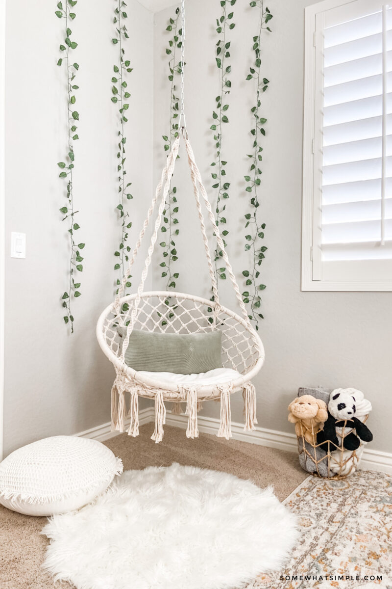 hanging rope swing in a little girls room